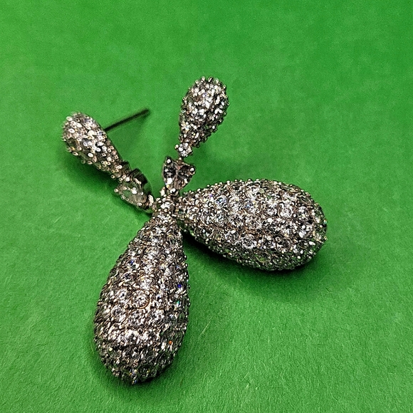 Pave - Picture 5 of 5